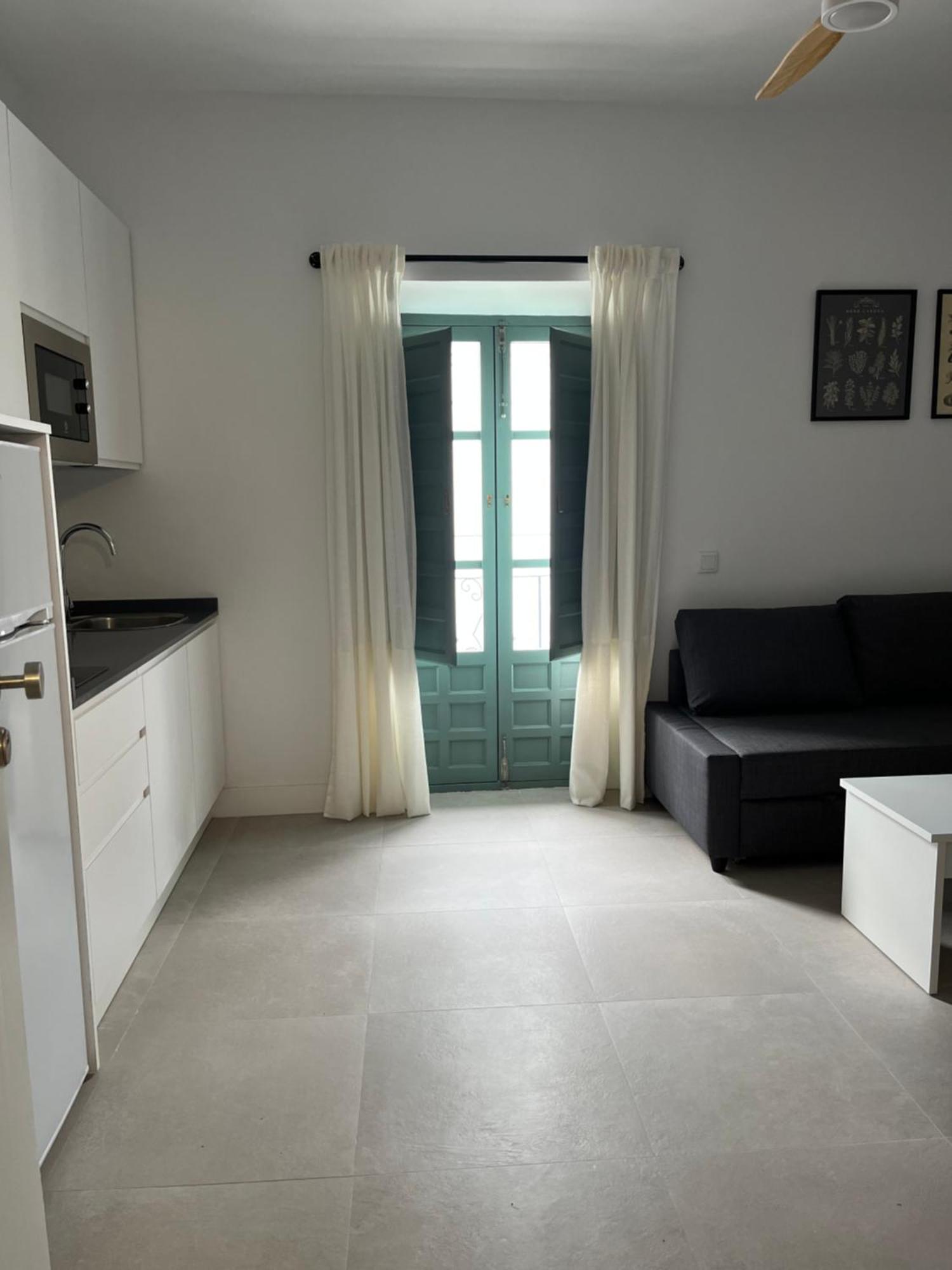 The Sunnydise Apartments مالقة المظهر الخارجي الصورة