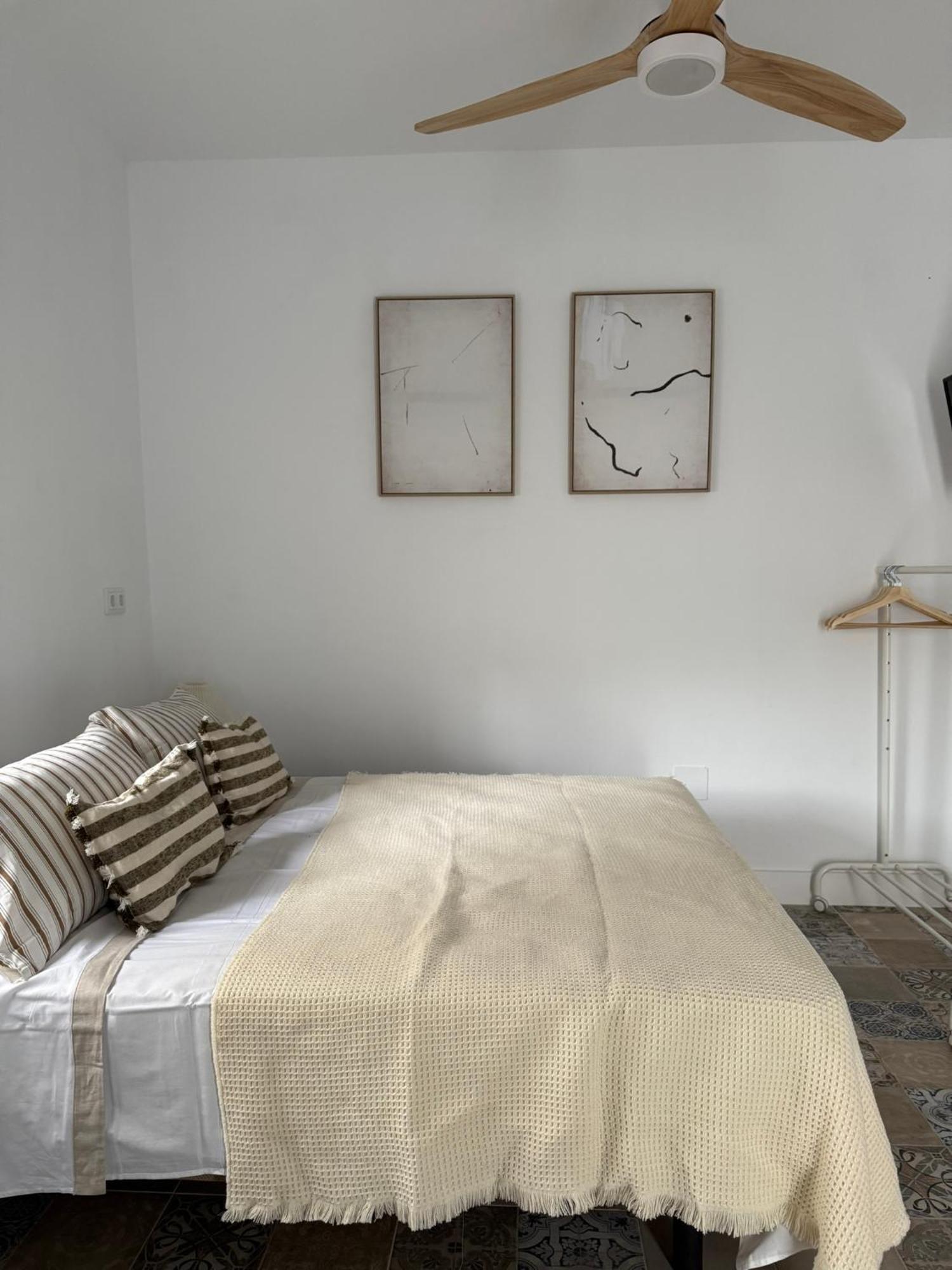 The Sunnydise Apartments مالقة المظهر الخارجي الصورة