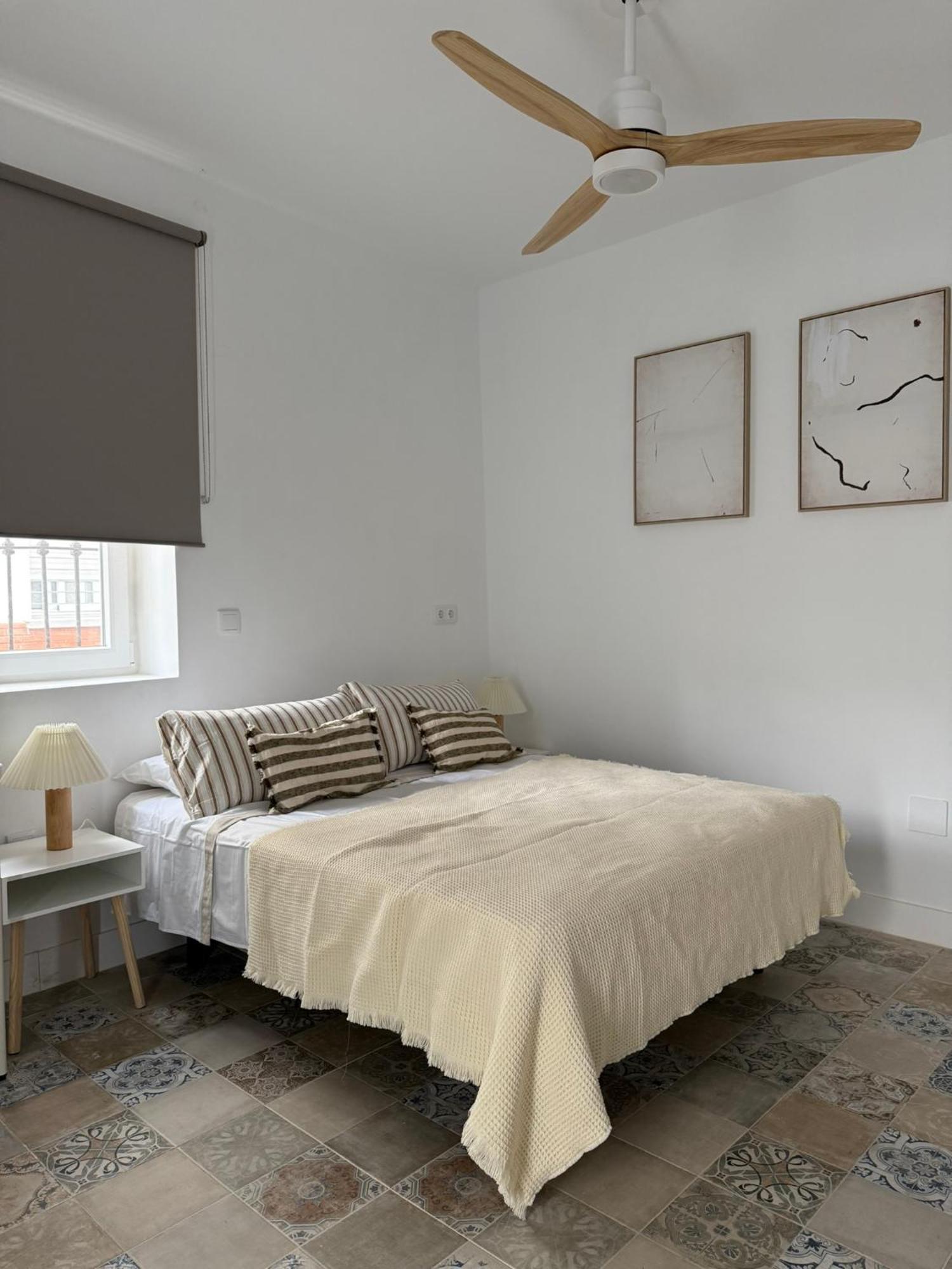 The Sunnydise Apartments مالقة المظهر الخارجي الصورة