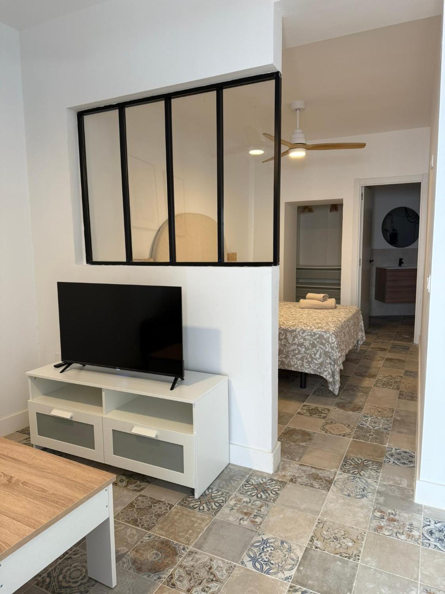 The Sunnydise Apartments مالقة المظهر الخارجي الصورة