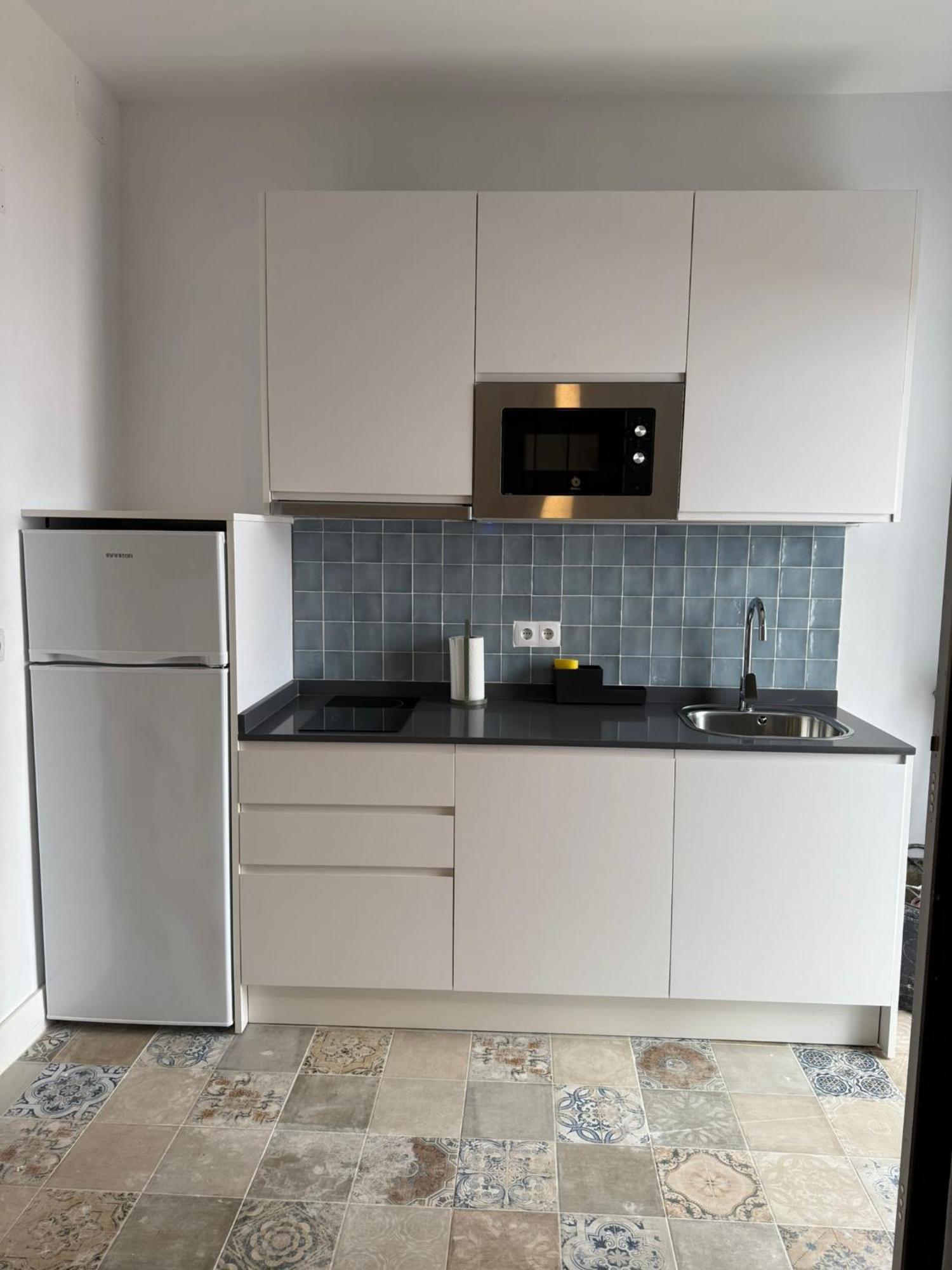 The Sunnydise Apartments مالقة المظهر الخارجي الصورة